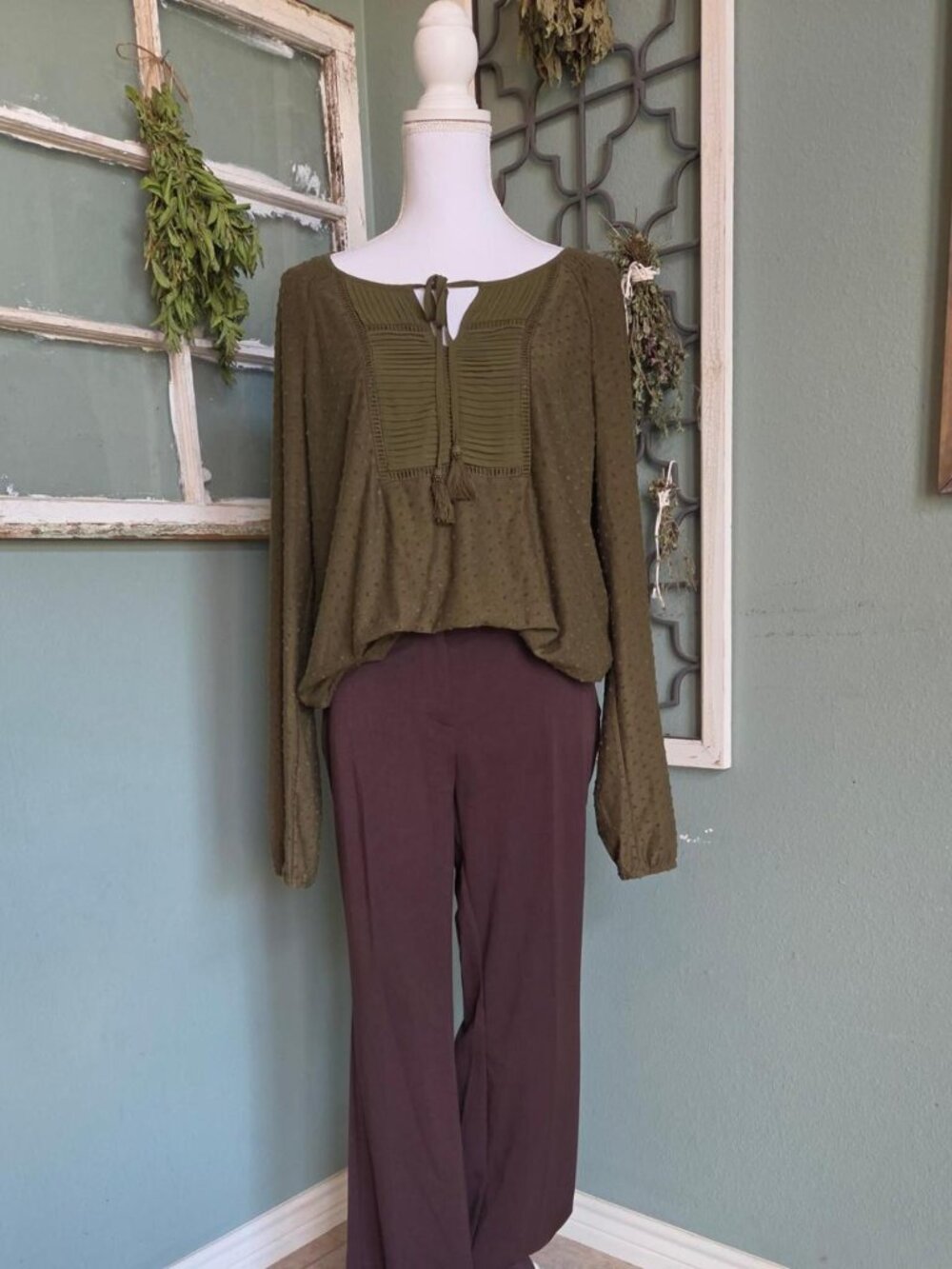 Maurices Women's Brown Trousers